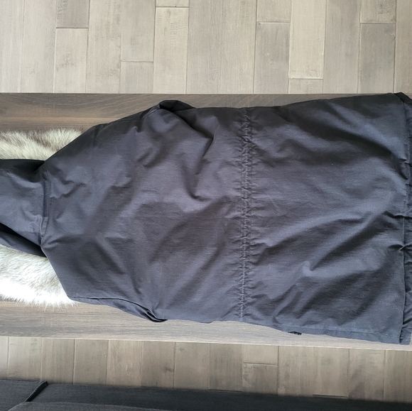 Aritzia Community Down Filled Coat - Picture 10 of 15